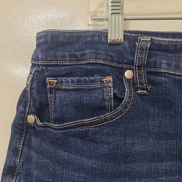 Torrid Women's Denim Blue Raw Hem Shorts - Size 20 - Picture 2 of 11